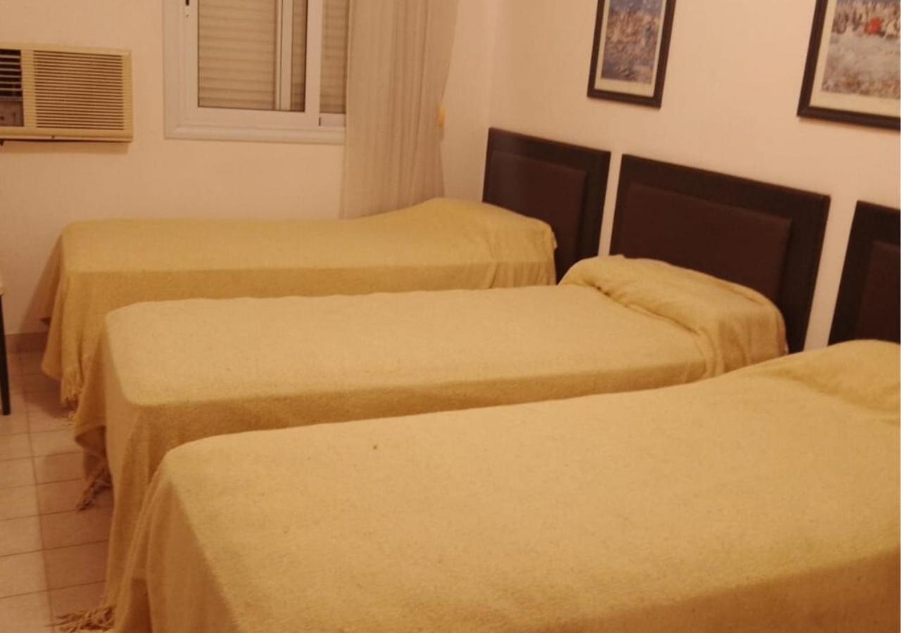 Nuevo Hotel Bristol 산티아고 델 에스테로 외부 사진